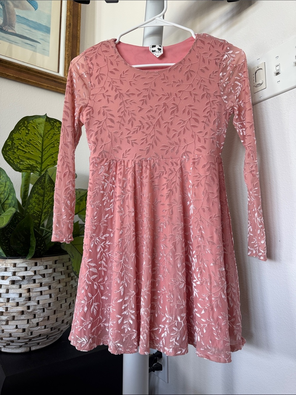 Girls/Kids Pink Velvet Knit formal dress Sz M Pink